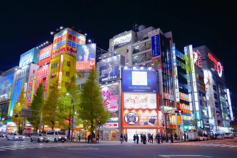 akihabara neon